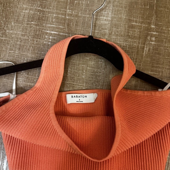 Aritzia sculpt knit halter - Picture 3 of 3